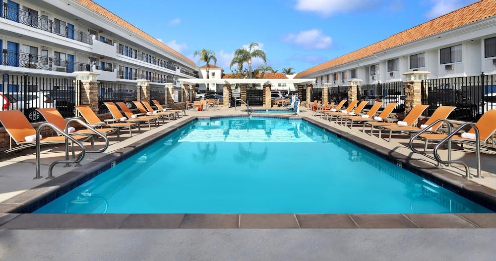 Tropicana Inn & Suites Anaheim Buitenkant foto