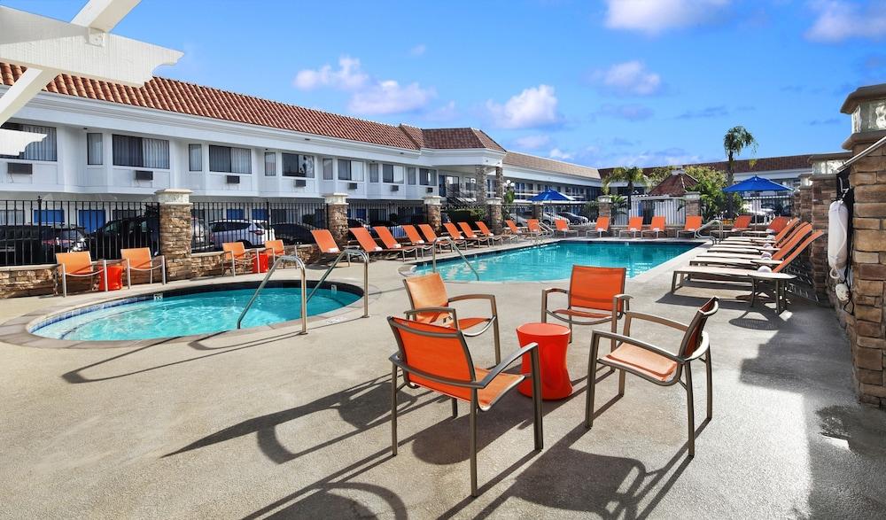 Tropicana Inn & Suites Anaheim Buitenkant foto