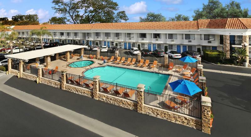Tropicana Inn & Suites Anaheim Buitenkant foto